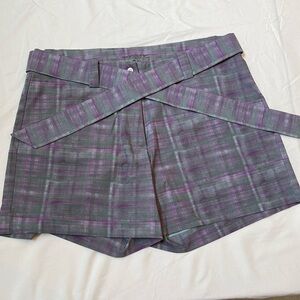 Ladies Nike Golf Shorts Size 8